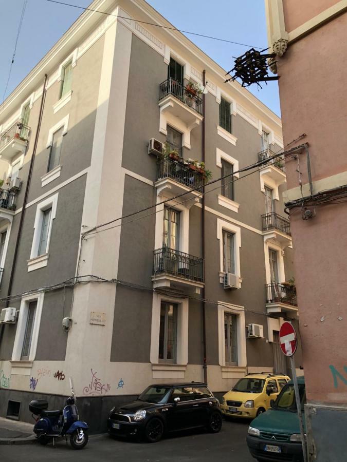 Montello Guest House & Apartment Catania Exterior photo